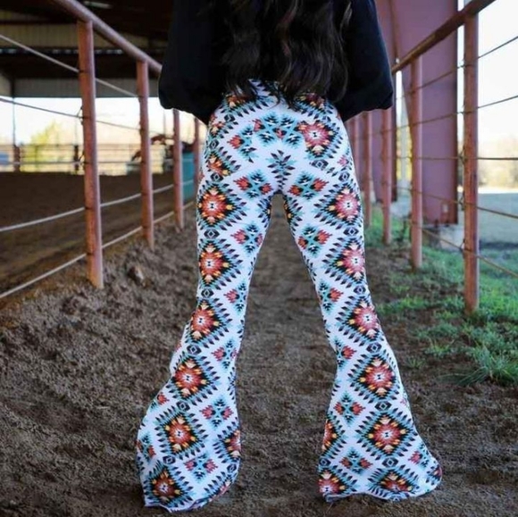 Aztec Plus Size Jeans - Picture 2 of 3